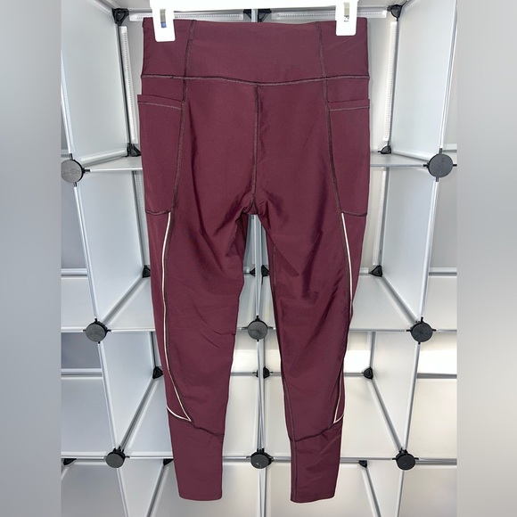 Victoria's Secret SPORT Total Knockout Pocket Tight Leggings Size M Burgundy - Picture 7 of 9